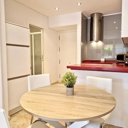 Sr Romana Playa Apartmán *